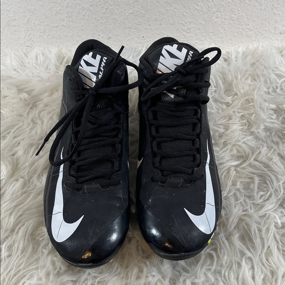 NIKE Men's Alpha Shark 2 3/4 Football Cleats 719952-002 Black/White Size 10